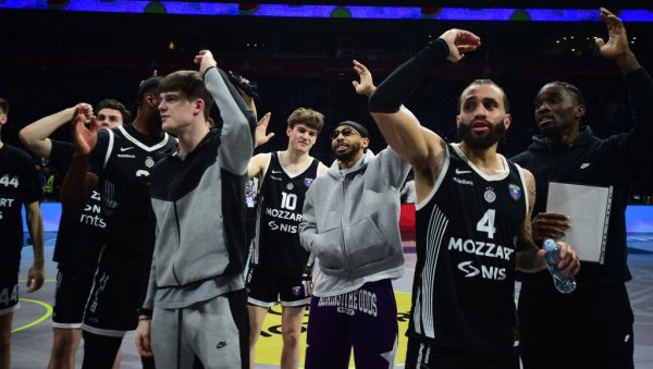 ТРЕНЕР ФЕНЕРБАХЧЕА ЗАРОБЉЕН СА ИГРАЧИМА ПАРТИЗАНА! Појавило се кључно решење! Ево како је повратак могућ!