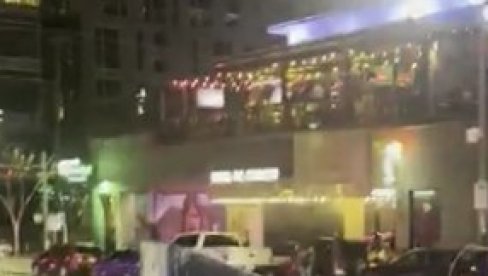 (UZNEMIRUJUĆI VIDEO) Objavljen snimak krvoprolića u Americi