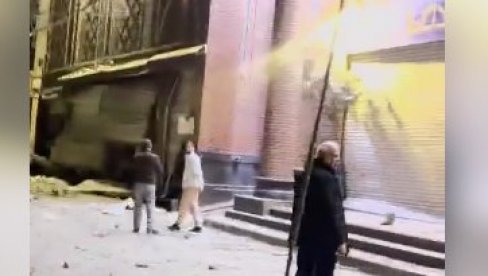 (UZNEMIRUJUĆI VIDEO) Izrael i SAD pogodile pijacu u Teheranu