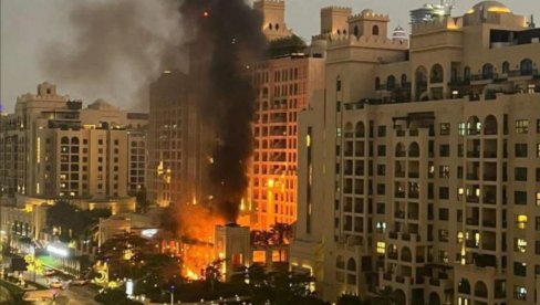 ШОК! Цео свет гледа и не верује шта ради Србин док бомбе падају у Дубаију