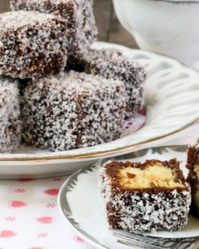 НАЈБОЉА ВЕРЗИЈА ПОСНИХ ЧУПАВАЦА: Јефтин колач, а срема се за час (РЕЦЕПТ)