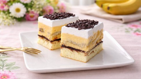 ЧОКО-БАНАНА КОЛАЧ СА ВАНИЛА КРЕМОМ: