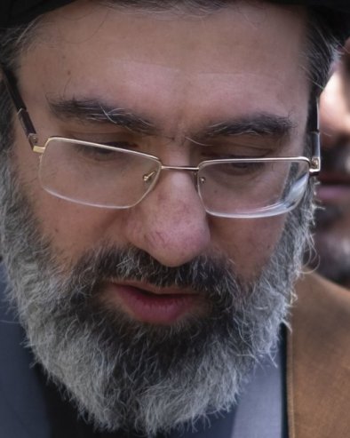 НОВИ АЈАТОЛАХ НАРЕЂУЈЕ: Обавештајне службе да се обрачунају са непријатељима у земљи и иностранству