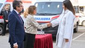 СТИЖУ НОВИ САНИТЕТИ И МЕДИЦИНСКА ВОЗИЛА: Донација Покрајинске владе за 22 здравствене установе у Војводини