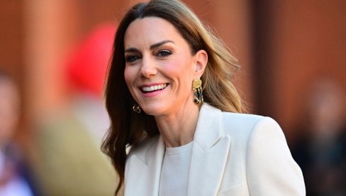 ПРОЛЕЋНА МОДА КЕЈТ МИДЛТОН: Принцеза у бојама које ће бити водећи тренд у наредном периоду (ФОТО)