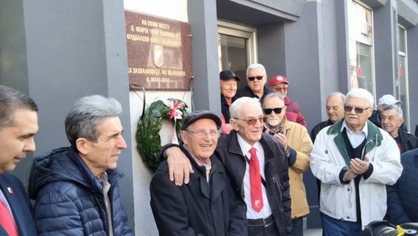 БОГАТА ТРАДИЦИЈА КЛУБА СА „КАРАЂОРЂА“: Фудбалери Војводине су овако обележили 112. рођендан