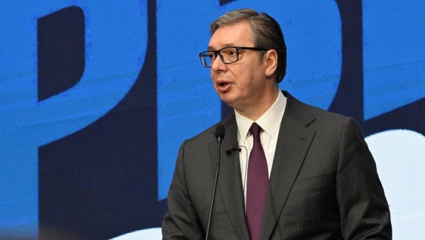 НЕЋЕ БИТИ НЕСТАШИЦЕ НАФТЕ Вучић: Захваљујући раду не морате да бринете