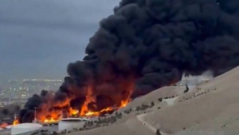 NAJNOVIJI SNIMAK IZ TEHERANA: Bukti nebo, dim se prostire kilometrima (VIDEO)