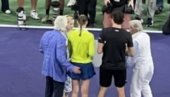 SKANDAL PERVERZNJAKA! Organizator Indijan Velsa spopadao šampionku turnira nasred terena! Kamere sve snimile (VIDEO)
