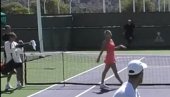 ŠTA ĆE REĆI JELENA?! Evo šta je Arina Sabelnka radila Novaku Đokoviću u Indijan Velsu (VIDEO)