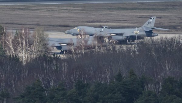 БРИТАНИЈА ДОЗВОЛИЛА САД ДА КОРИСТЕ ЊЕНЕ БАЗЕ: За нападе на Иран у Ормуском мореузу