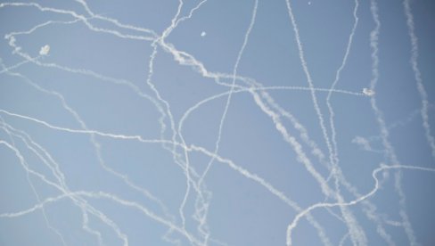 IDF UPOZORAVA: Iran lansirano balističke rakete, Hezbolah ispalio 100 raketa na sever Izraela (VIDEO)