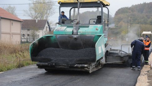 ASFALT STIŽE U SELA: Kraljevčni izdvojili 80 miliona dinara za obnovu rualnih puteva