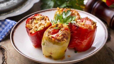 RECEPT ZA POSNE PUNJENE PAPRIKE: Biće spremne za manje od sat vremena