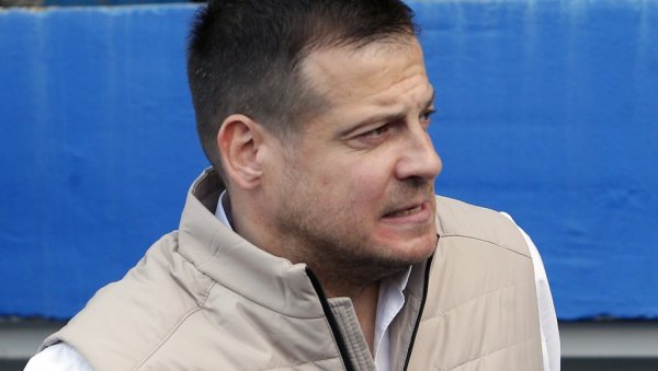 ЗБОГ ЛАЛАТОВИЋА ГОРЕ ДРУШТВЕНЕ МРЕЖЕ! Тренер Пазара открио да ли пости, а онда и шта једе! Ево коме је посветио победу (ВИДЕО)