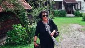 DŽEMPERE IZ SIROGOJNA NOSILE SU I KRALJICE: Nedavno preminula Dobrila Smiljanić , zlatiborske pletilje izvela na svetski modnu scenu