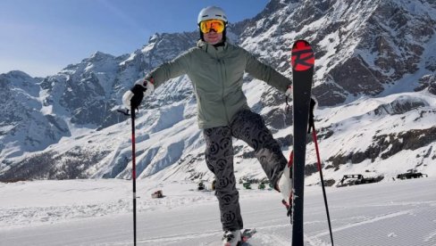 ПОСЛЕ ЗИМСКЕ ИДИЛЕ, СЛЕДЕ ВЕЛИКИ ПЛАНОВИ: Аца Софронијевић напунио батерије на скијању у Италији (ФОТО)