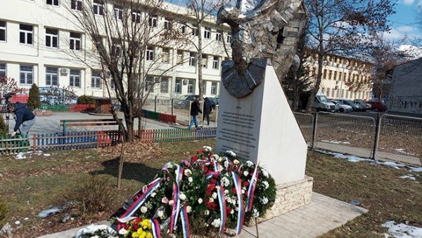 СНАЈПЕРИМА УБИЛИ 118 СРПСКЕ ДЕЦЕ: У Источном Сарајеву обележен Дан сећања на страдање дечака и девојчица из Српског Сарајева