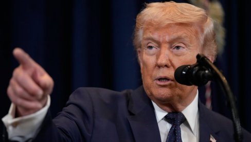 НИКАДА НЕЋУ ДОЗВОЛИТИ ДА СЕ ТО ДОГОДИ Трамп: Раст цена нафте доноси велику зараду САД, али много је важније...