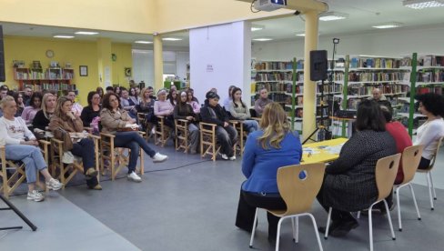 ПОДРШКА БЕЗ ПРЕДРАСУДА: У Краљеву одржана трибина посвећена деци са дијабетесом