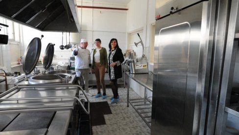 НОВО “СРЦЕ“ НАРОДНОГ КАЗАНА: Народној кухињи у Краљеву донирана опрема вредна 16.000 евра