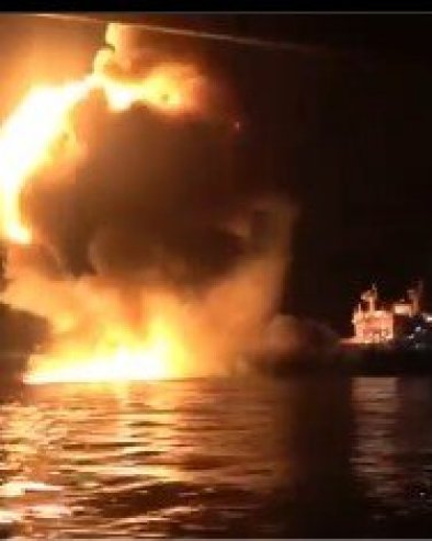 ПОЈАВИО СЕ СНИМАК: Ово је тренутак кад су Иранци разорили амерички танкер у Ираку (ВИДЕО)