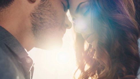 KOLIKO PUTA SE ZALJUBIMO TOKOM ŽIVOTA? Odgovor će iznenaditi mnoge