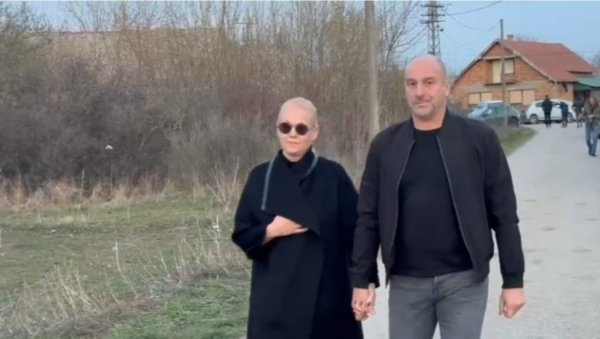 ТЕШКИ ТРЕНУЦИ: Илда Шаулић изјавила саучешће Дарку Лазићу због смрти рођеног брата Драгана (ФОТО)