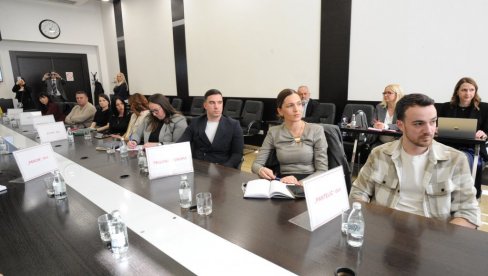 OSLONAC NAŠOJ PRIVREDI: Sastanak direktora NSZ sa kraljevačkim čelnicima i privrednicima