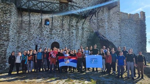 SA KADETIMA U PLANINE: Promocija Vojne akademije u Vršcu, pa uspon do Guduričkog vrha