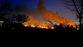 VELIKI POŽAR U RITU IZMEĐU BEOČINA I RAKOVCA: Kuće nisu ugrožene (FOTO)
