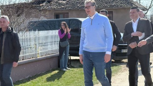 PREDSEDNIK SA NARODOM: Vučić u Smederevskoj Palanci