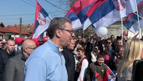 PREDSEDNIK SA NARODOM: Vučić u Azanji (VIDEO)