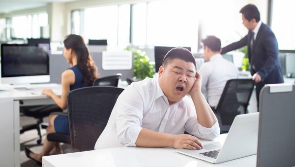 НЕОБИЧАН СЛУЧАЈ У ФРАНЦУСКОЈ: Због досаде на послу тужио фирму!