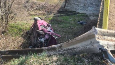 TEŠKA SAOBRAĆAJKA KOD NEGOTINA: Žena hitno transportovana u Niš, sin zadržan u bolnici