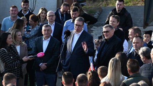 VUČIĆ O PANICI U HRVATSKOJ: Nastavićemo da snažimo Vojsku Srbije