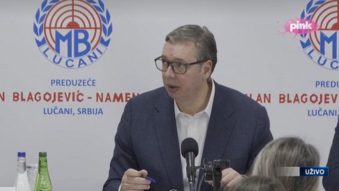 VUČIĆ OBILAZI NAMENSKU U LUČANIMA: Sastanak sa rukovodstvom i radnicima fabrike (VIDEO)