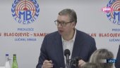 VUČIĆ OBILAZI NAMENSKU U LUČANIMA: Sastanak sa rukovodstvom i radnicima fabrike (VIDEO)