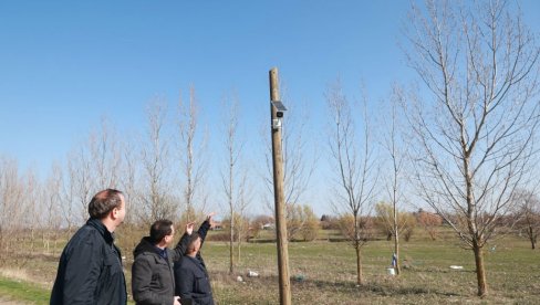 КАМЕРЕ ЧУВАЈУ ДЕПОНИЈУ: У Мокрину постављен видео-надзор на сметилишту