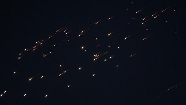 ОДМАЗДА ИРАНА, ИМА МРТВИХ У ТЕЛ АВИВУ: Детонације код америчке амбасаде у Багдаду (ВИДЕО)