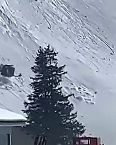 ЈАК ВЕТАР СРУШИО ГОНДОЛУ: Драма на скијалишту, акција спасавања у току (ВИДЕО)