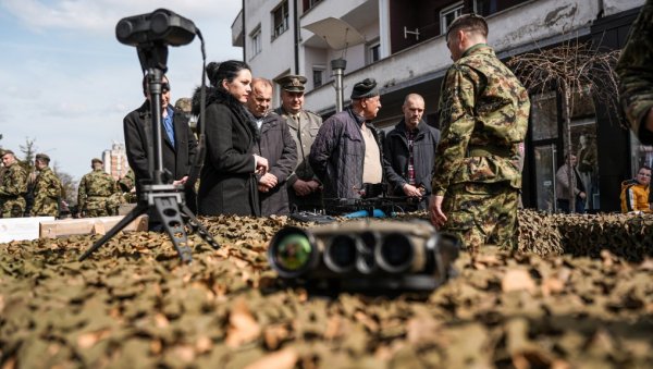 ПРОМОЦИЈА ВОЈНОГ ПОЗИВА У ЛОЗНИЦИ: Све занимали оружје, дронови и Лазар 3