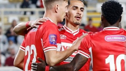 ПРОСЛАВЉЕНОМ ФУДБАЛЕРУ ПРЕТИ РОБИЈА! Признао убиство! Чека га дуга затворска казна!