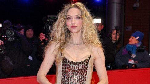 HOLIVUDSKI GLAMUR ZAMENILA KOZAMA I KOKOŠKAMA: Slavna glumica se na vrhuncu slave preselila na farmu