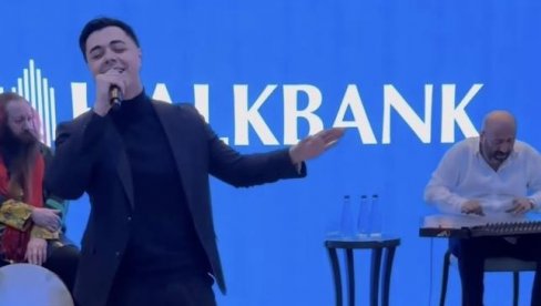 NASTUP SA TURSKIM MUZIČARIMA O KOME SE PRIČA DANIMA: Nermin Handžić dobio priliku kakvu niko od mladih pevača nije imao (FOTO