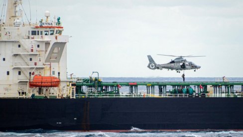 ЗАПЛЕНИЛИ СМО РУСКИ ТАНКЕР ИЗ ФЛОТЕ У СЕНЦИ Макрон: Не одустајемо од подршке Украјини