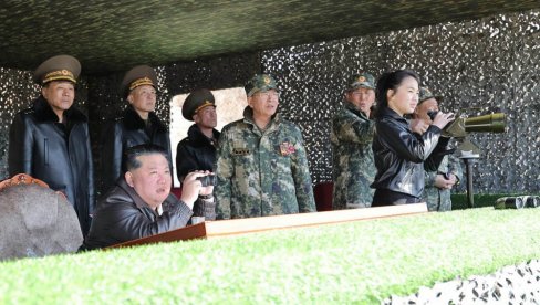 КИМ ЏОНГ УН УПОЗОРИО НА НЕМИЛОСРДНЕ ПОСЛЕДИЦЕ: Прогласио јужну кореју најнепријатељскијом државом