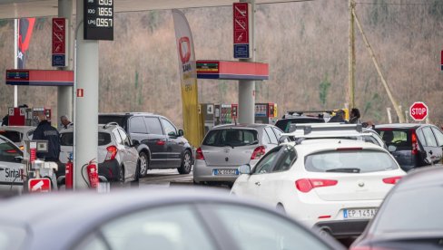 НОВИНАР УПОЗОРИО: Словенија на пумпама уопште нема дизел горива