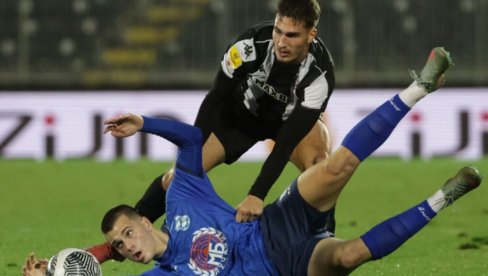 ПРЕНОС, МЛАДОСТ - ПАРТИЗАН! Хладан туш у Лучанима! Експресан нокаут!