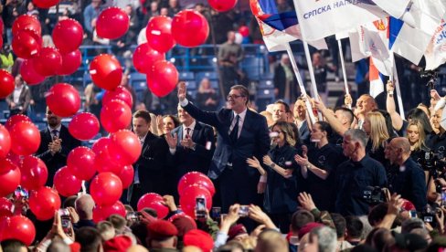 ВЕЛИЧАНСТВЕН СКУП У БЕОГРАДСКОЈ АРЕНИ: Погледајте невероватне слике, свако место је попуњено (ФОТО)